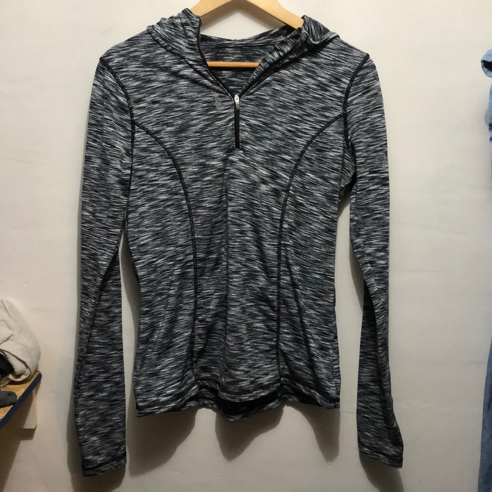 Reebok fleece lined hooded long sleeve athletic top